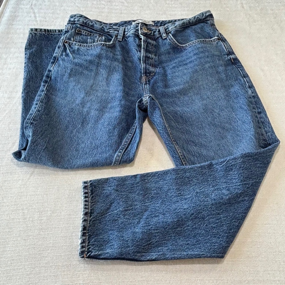 Zara Blue Relaxed Fit Straight Leg Denim Jeans Size 36 Button Fly Cotton